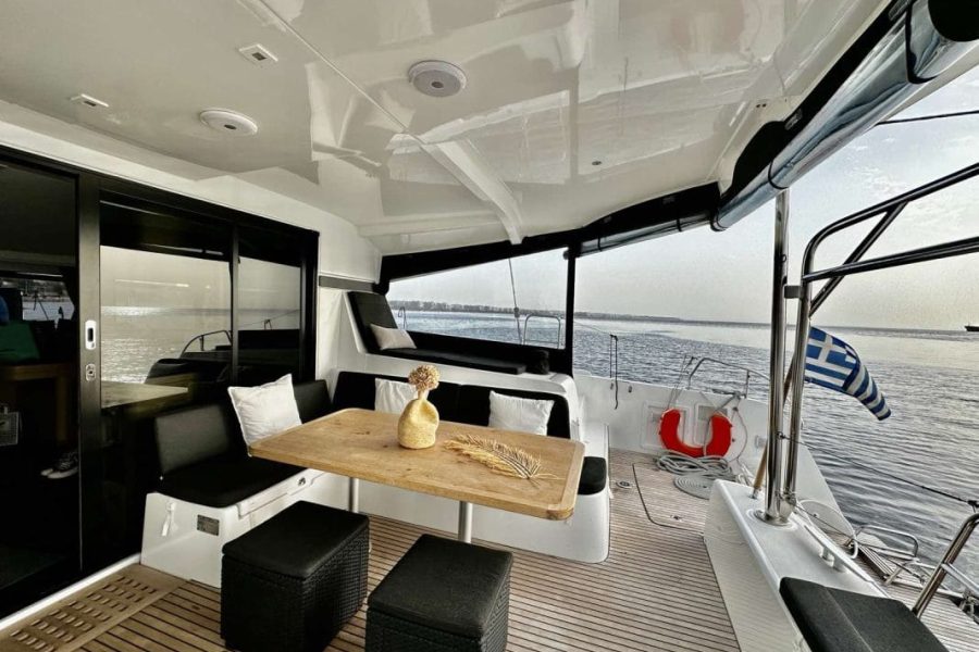 Luxury Boat Charter